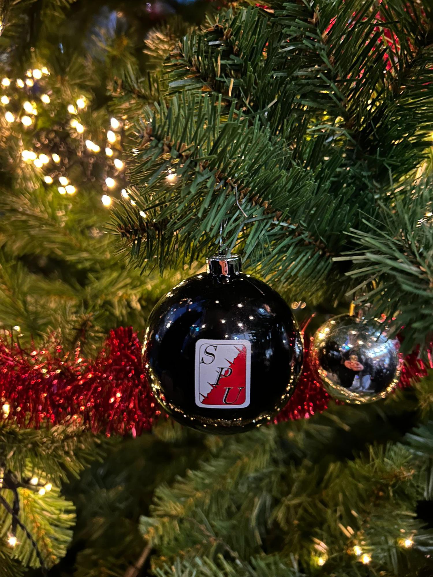 Paramedus kerstbal